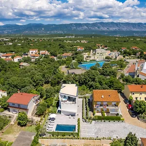 Appartments Adriatic 4*, Omišalj Kroatien